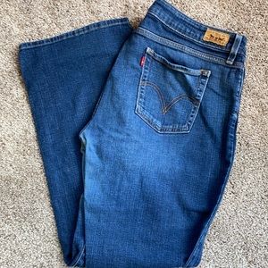 Levi jeans, low rise, boot cut, size 16 short